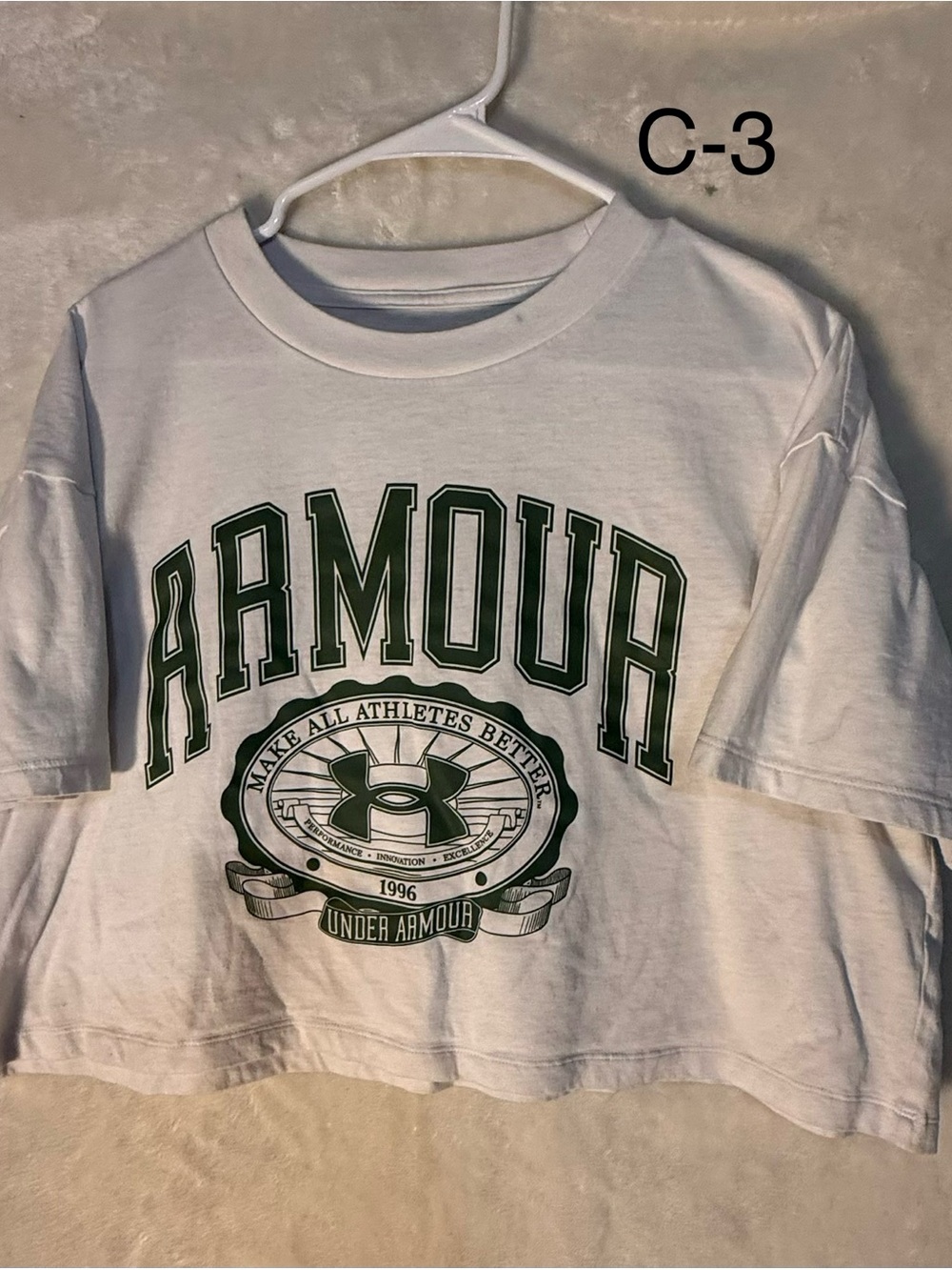Under Armour women’s White Cropped green pants Logo Tee - Green Print